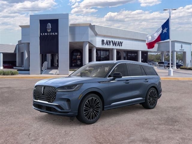 2026 Lincoln Aviator Black Label in Whisper Blue Metallic Clearcoat — front three-quarter view