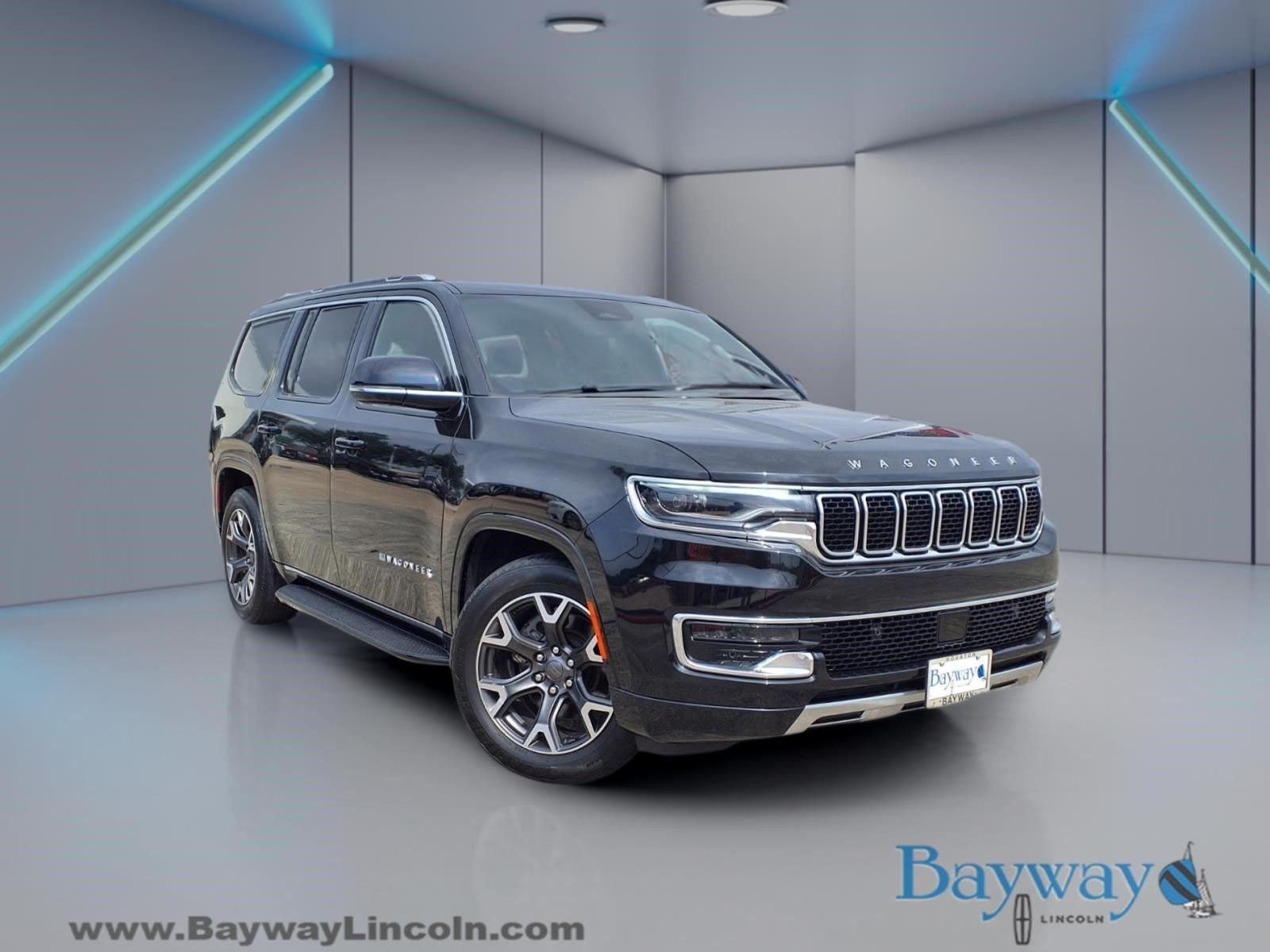 2024 Jeep Wagoneer Series III in Diamond Black Crystal Pearlcoat — front three-quarter view