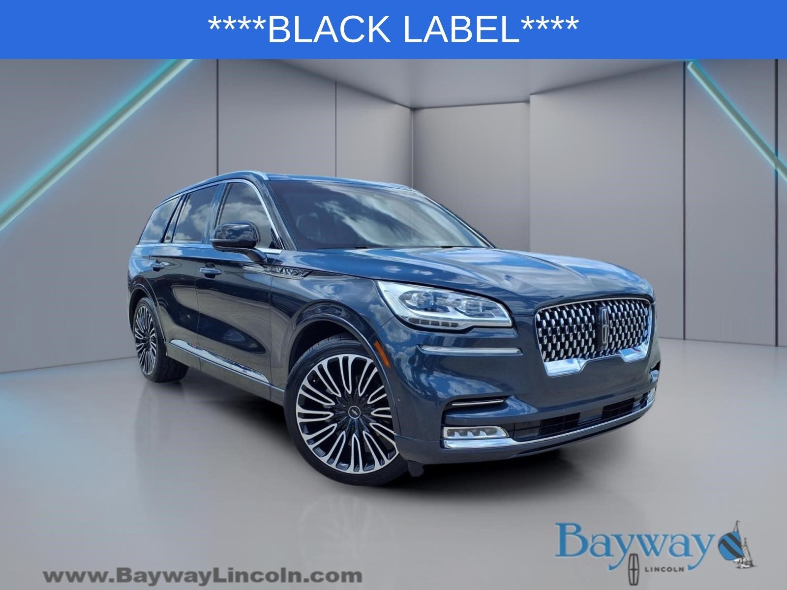 2023 Lincoln Aviator Black Label in Blue Metallic — front three-quarter view