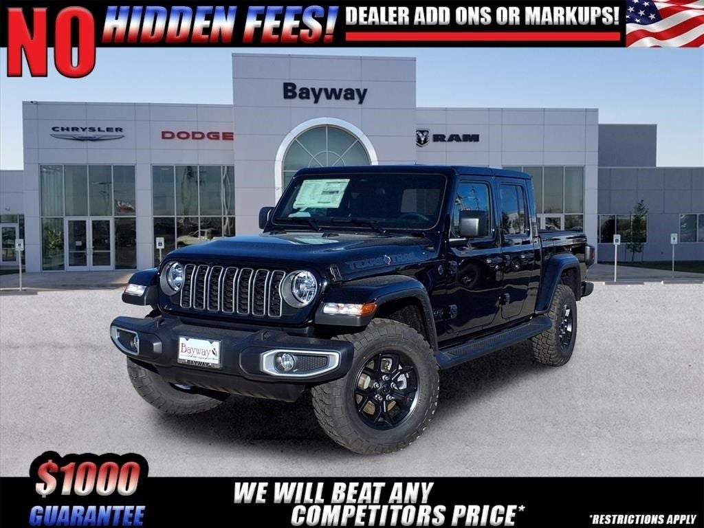 2026 Jeep Gladiator Texas Trail in Black Clear-Coat Exterior Paint — front three-quarter view