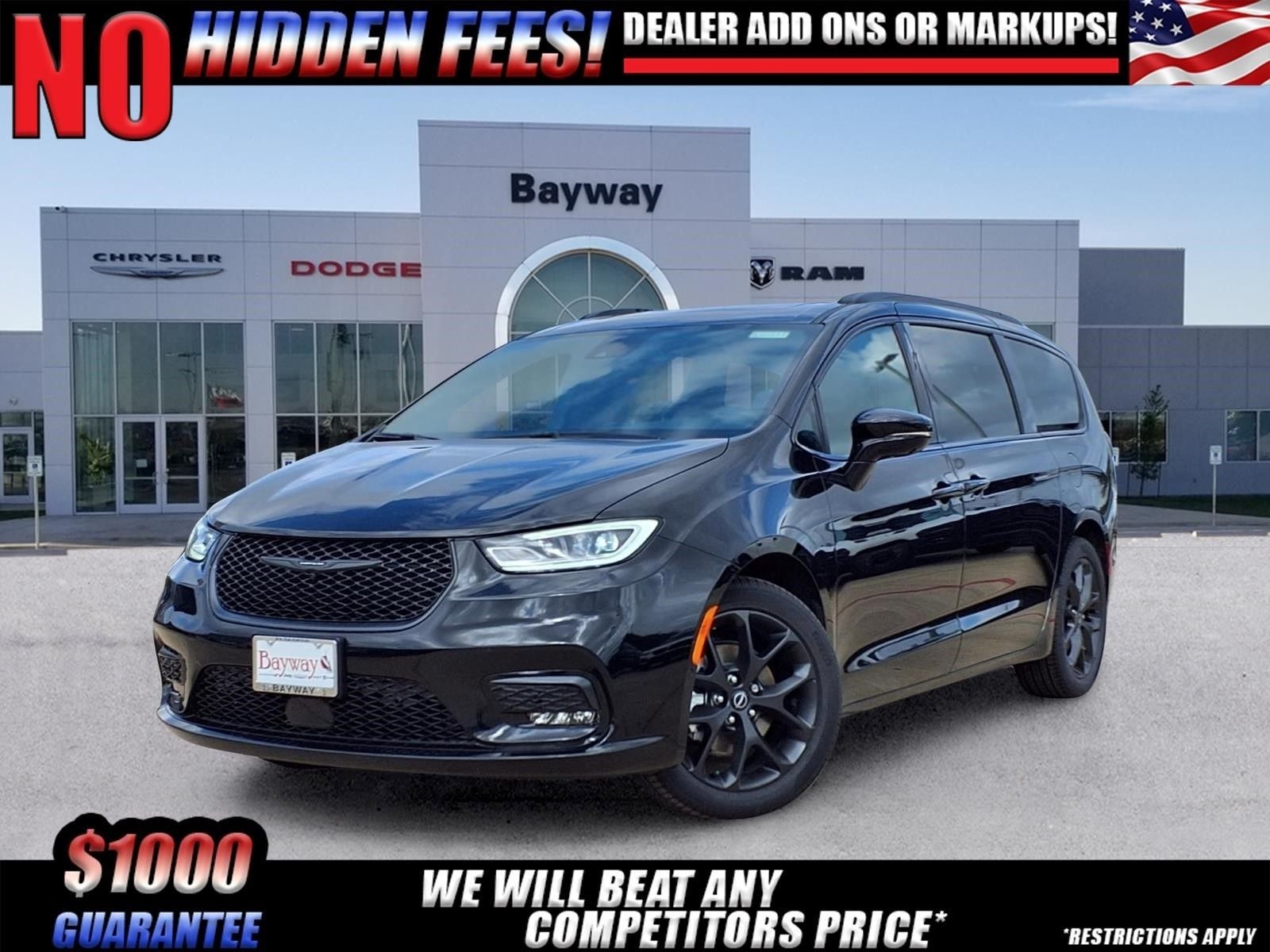 2026 Chrysler Pacifica Limited in Diamond Black Crystal Pearl-Coat Exterior Paint — front three-quarter view